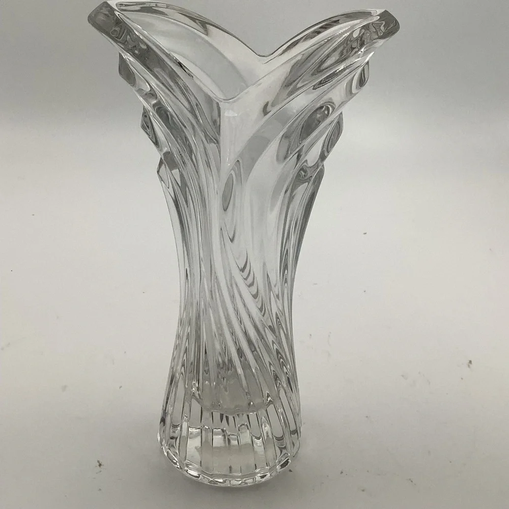 Mikasa Spring Flair 8” Crystal Vase